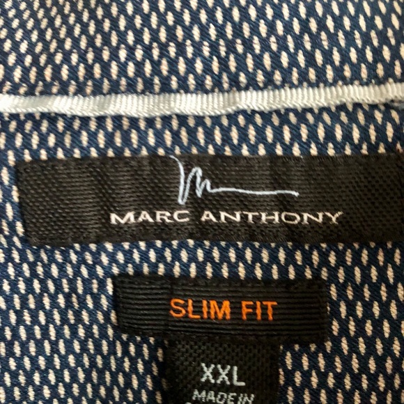 Short sleeved casual shirt - Picture 2 of 3